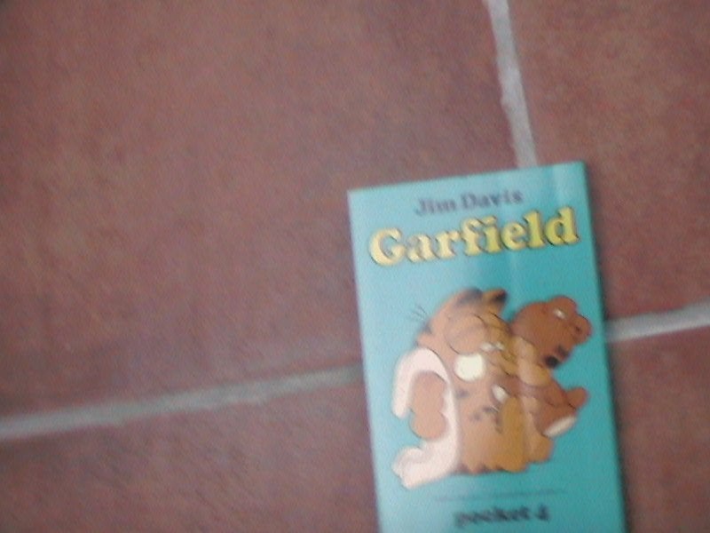 garfield pocket nr 4 jim davis uit 1993 zesde druk, Eén stripboek, Ophalen of Verzenden, Zo goed als nieuw