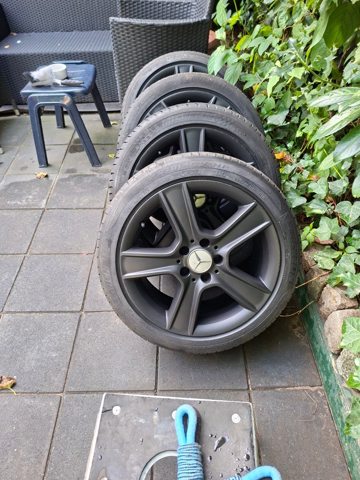 Mercedes-Benz 17 inch velgen met zomerbanden, Auto-onderdelen, Ophalen, Gebruikt, Mercedes-Benz