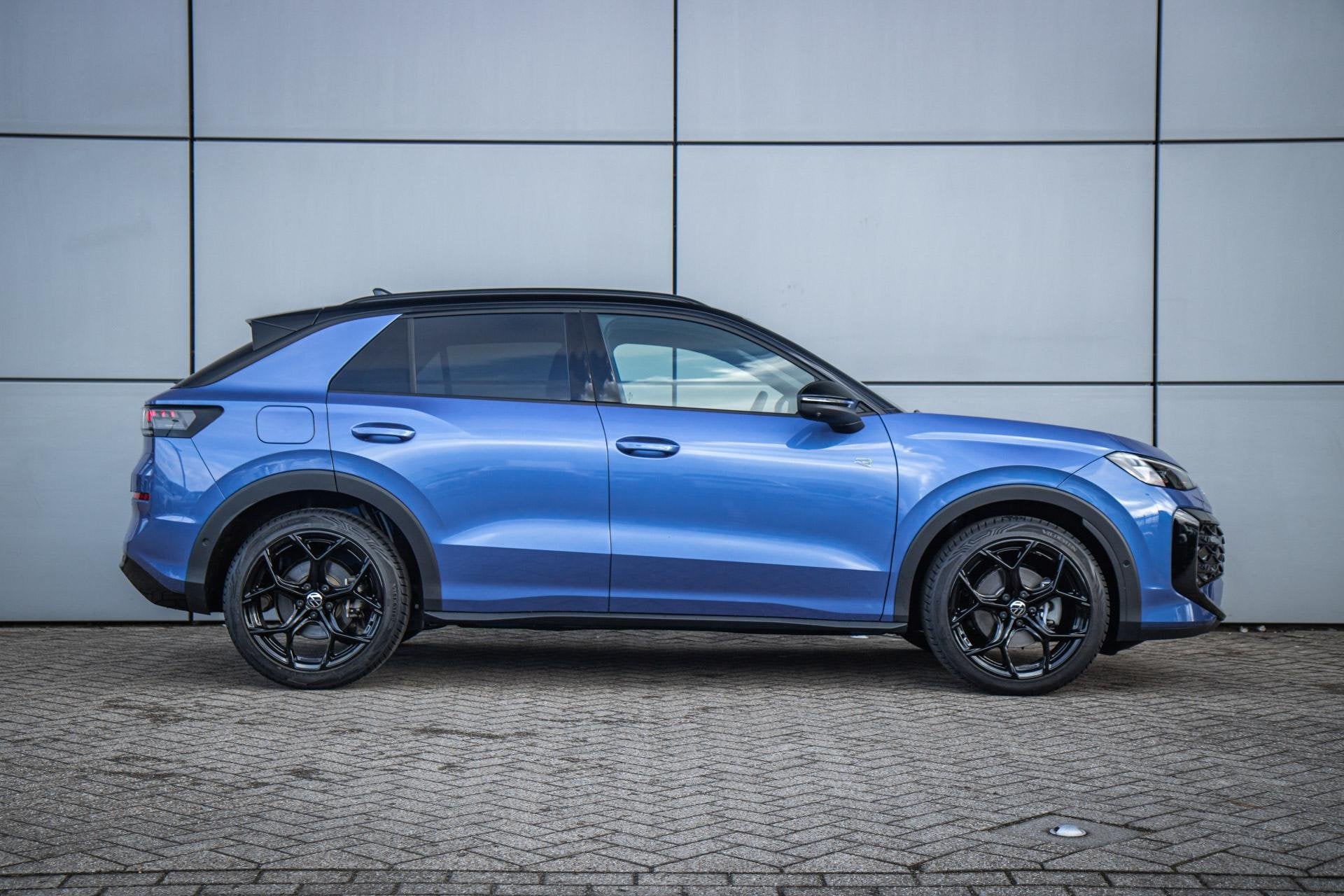 Volkswagen T-Roc 1.5 eTSI 150pk DSG R-Line First Edition | B, Auto's, Volkswagen, 730 kg, 1498 cc, Euro 6, 4 cilinders