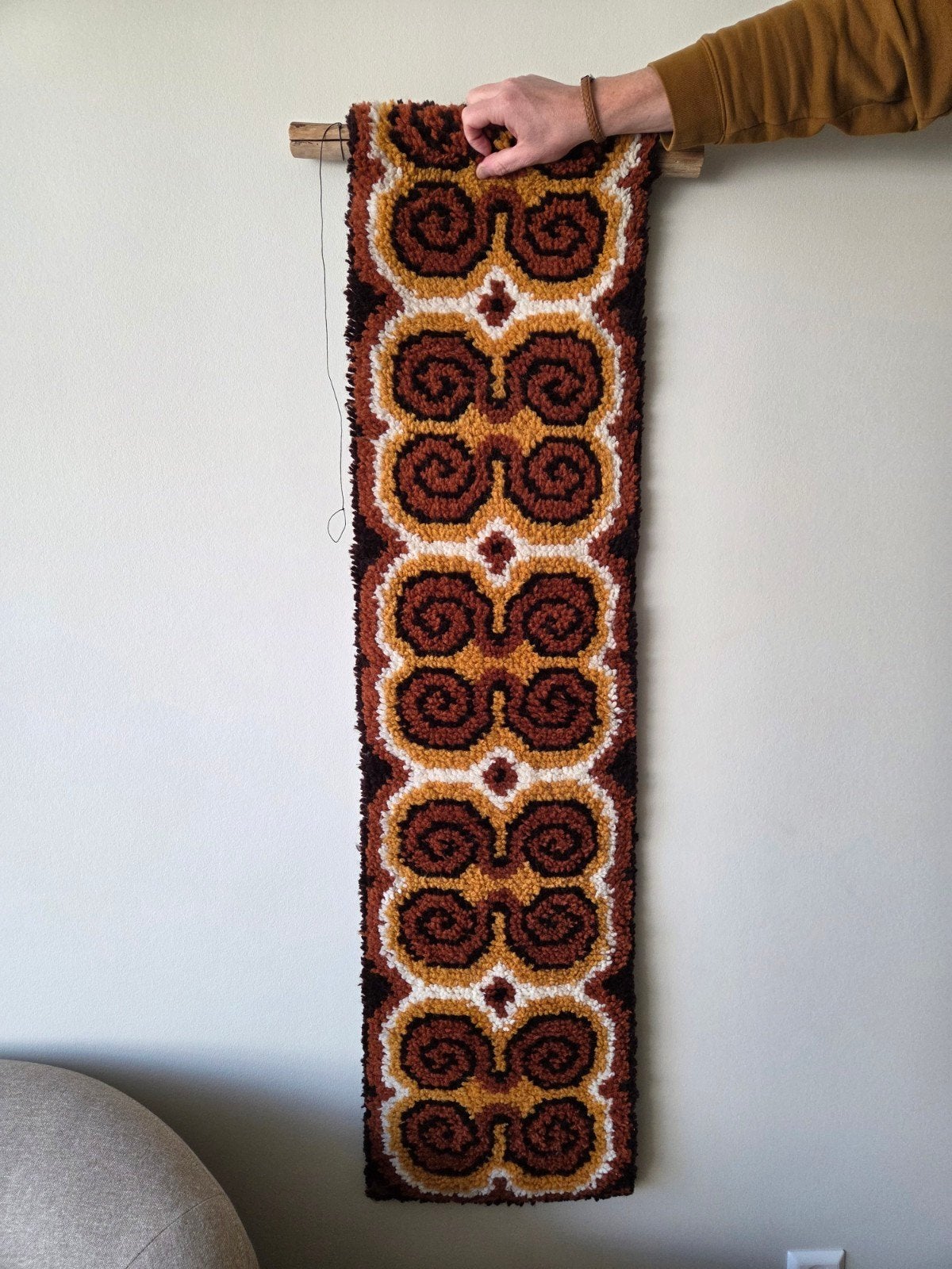 Uniek vintage wandtapijt - Bruin/oranje/crème, Huis en Inrichting, Ophalen, Gebruikt, 136 cm, 36 cm