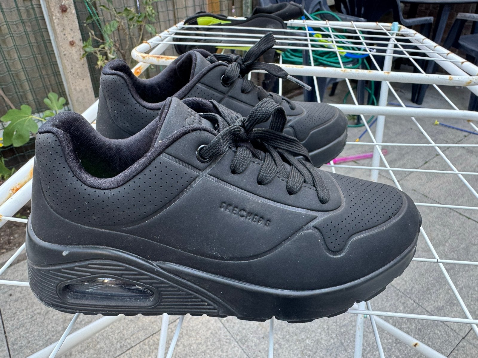 Skechers jongens sportschoenen maat 34 - Zo goed als nieuw, Ophalen, Zo goed als nieuw, Jongen, Sportschoenen