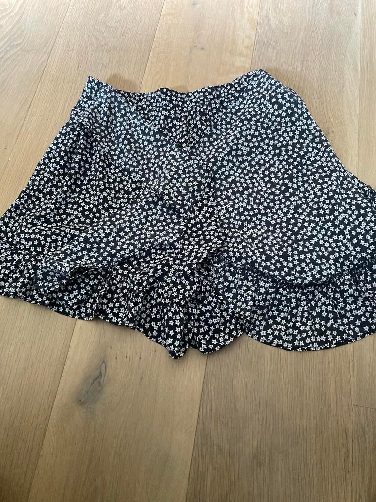 Zwart-wit bloemenprint broekrokje Loavies, Maat 38/40 (M), Zwart, Ophalen of Verzenden, Zo goed als nieuw
