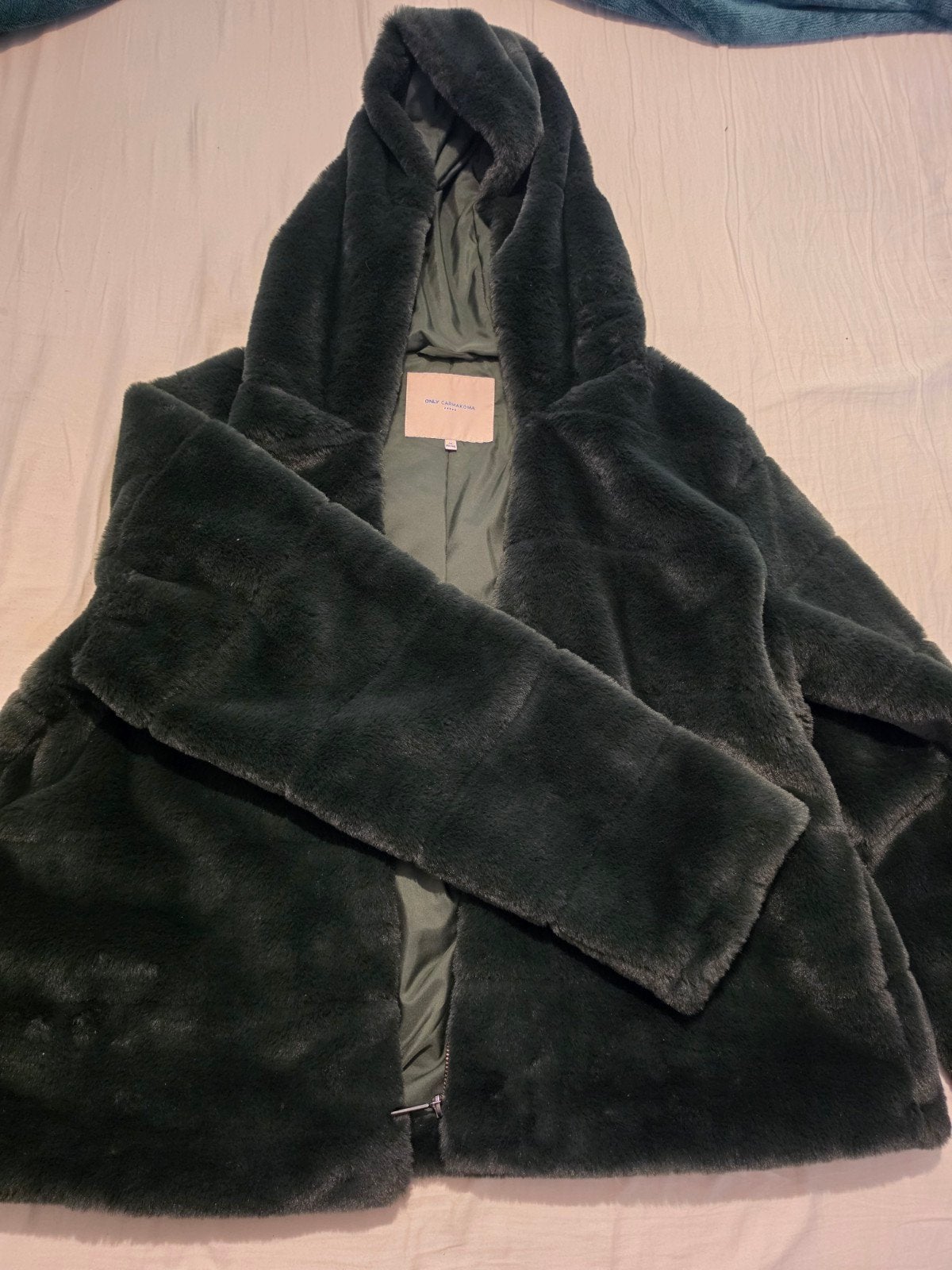 Groene faux fur jas met capuchon - Only Carmakoma, Maat 46/48 (XL) of groter, Ophalen of Verzenden, Zo goed als nieuw, Groen