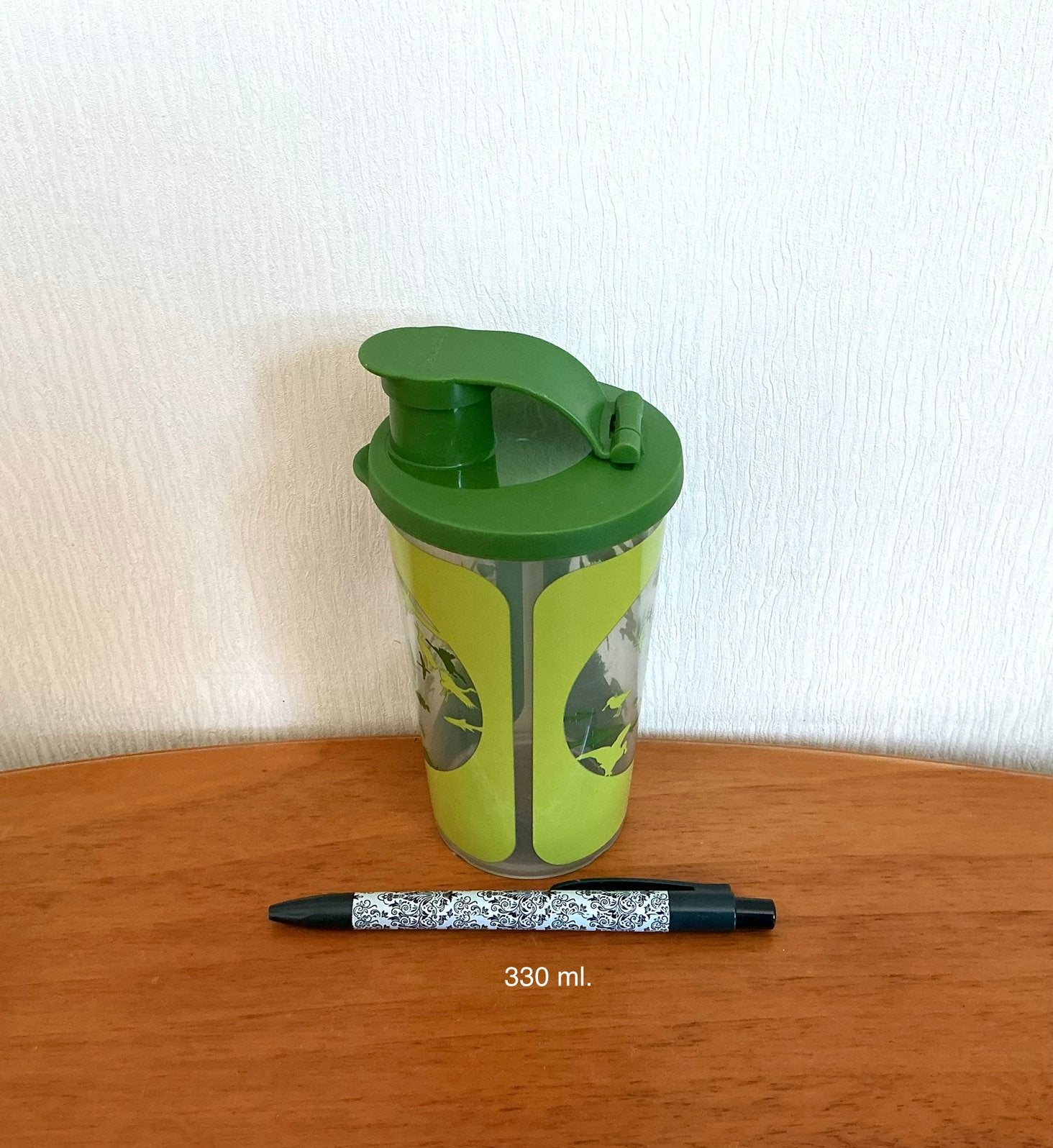 Tupperware Eco Drinkbeker 330 ml. Lekvrij €4,00., Huis en Inrichting, Ophalen of Verzenden, Zo goed als nieuw, Overige typen