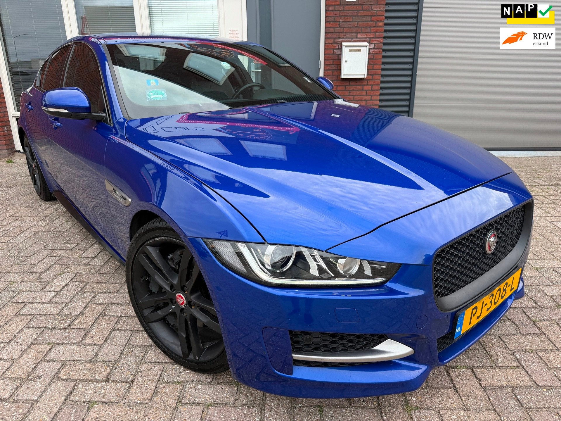 Jaguar XE 2.0 D Portfolio / Leder / Navi / Camera / Meredian, Auto's, Automaat, Achterwielaandrijving, 4 cilinders, Met garantie (alle)