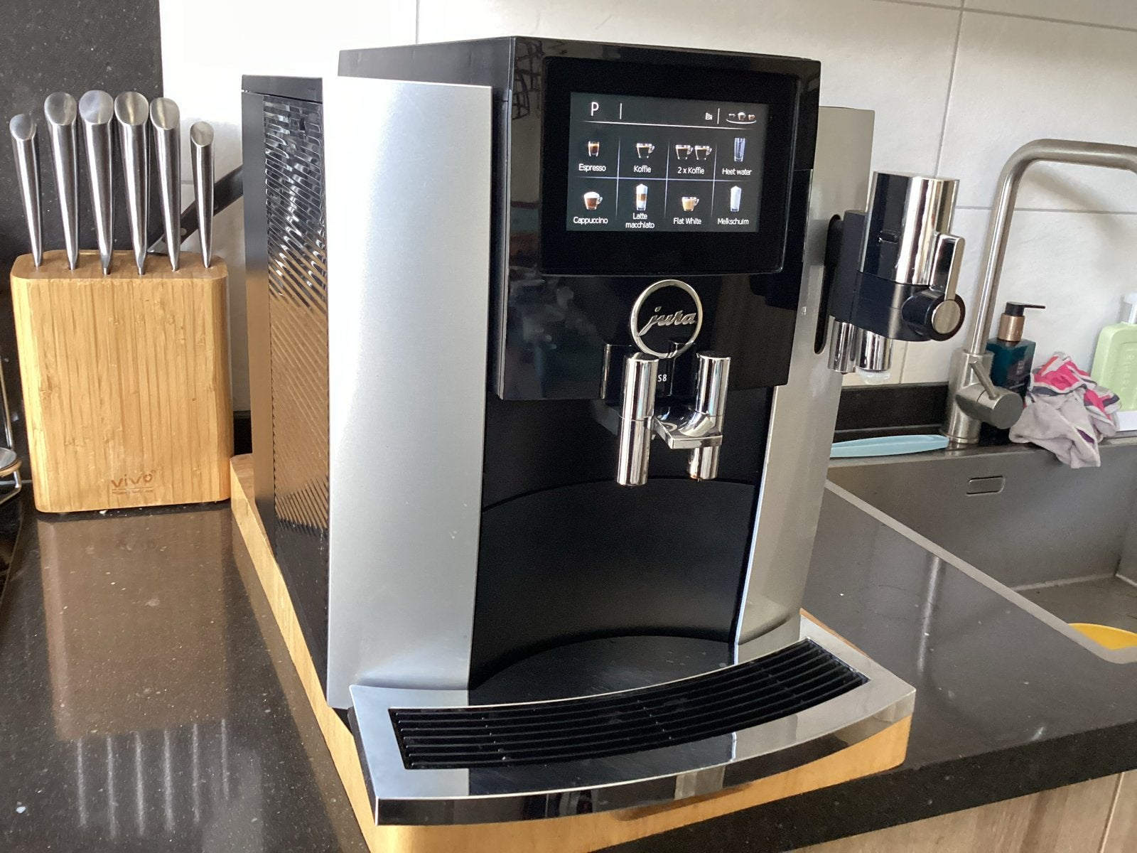 Jura S8 volautomatische espressomachine - Zilver/Zwart, Ophalen, Afneembaar waterreservoir, Gebruikt, Espresso apparaat