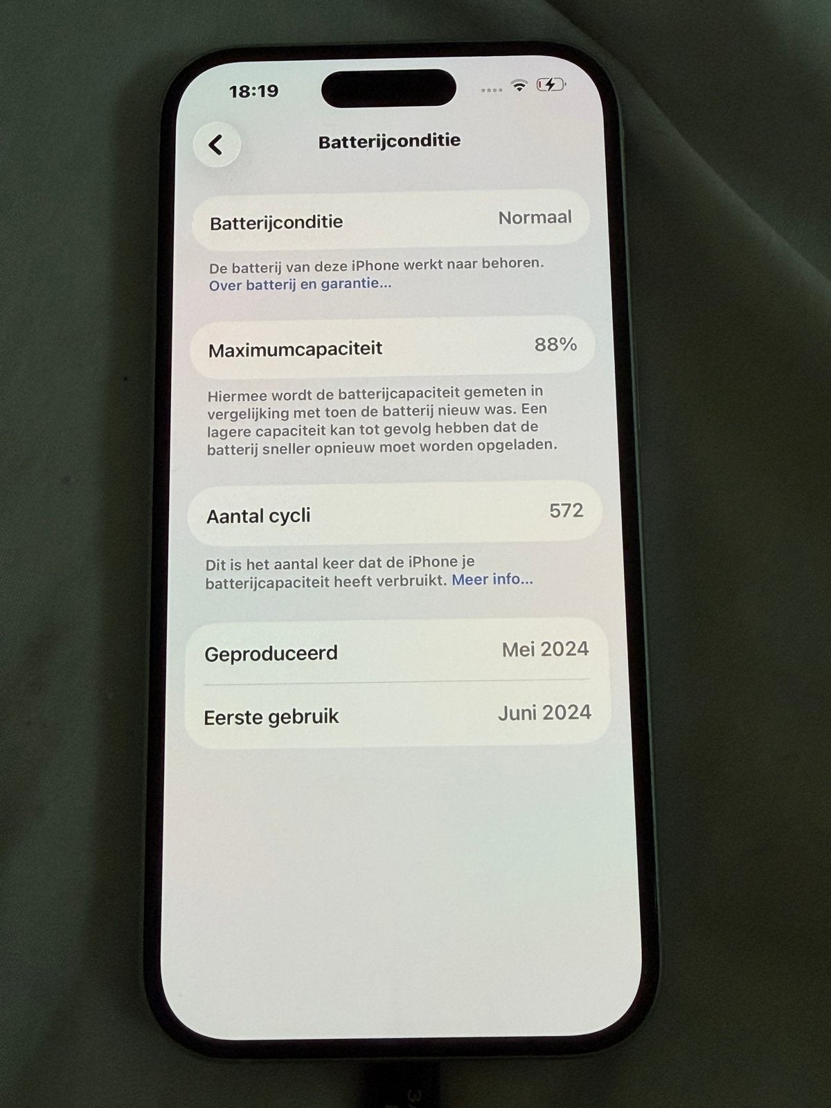 Foto 3 van iPhone 15 256GB - Zo goed als nieuw