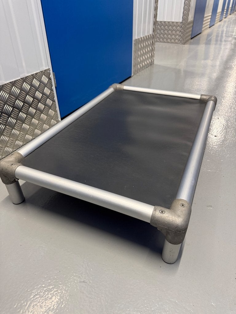 Hondenstretcher Kuranda maat M, TEAB, moet weg !, Ophalen, Gebruikt, Overige