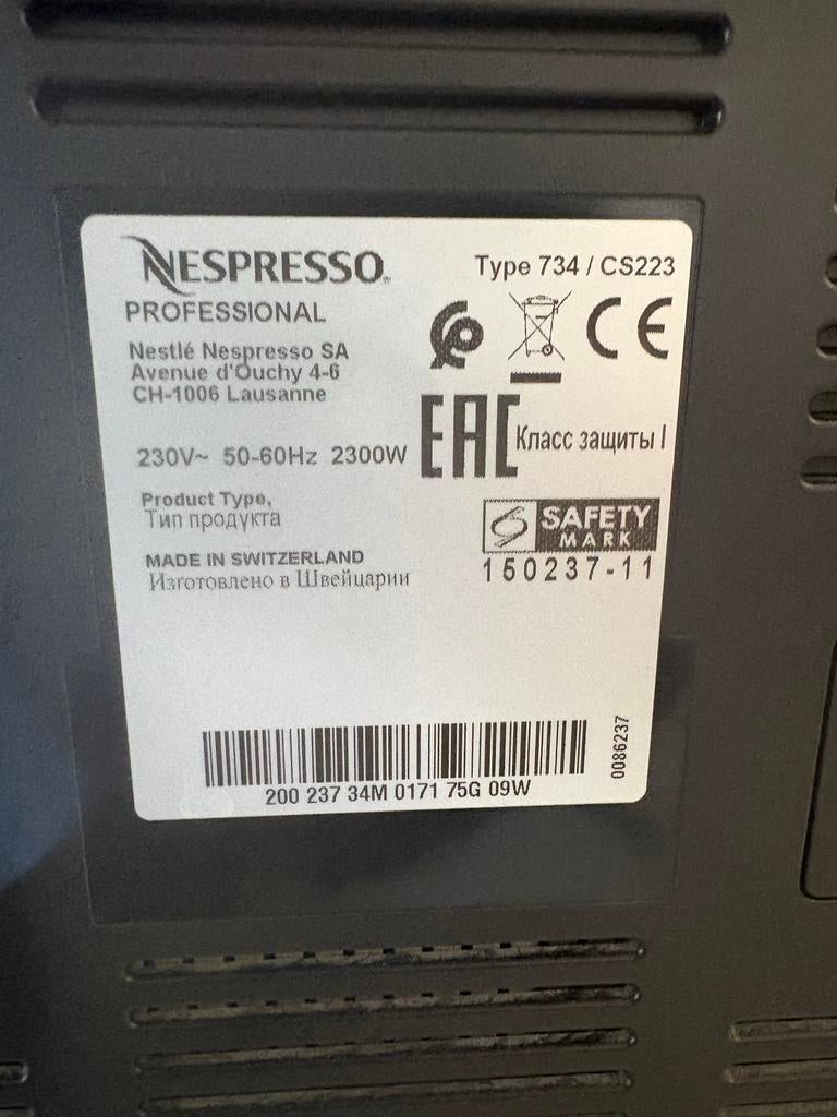Nespresso Professional CS223 Koffiemachine - Gebruikt, Gebruikt, 10 kopjes of meer, Koffiemachine, Ophalen of Verzenden