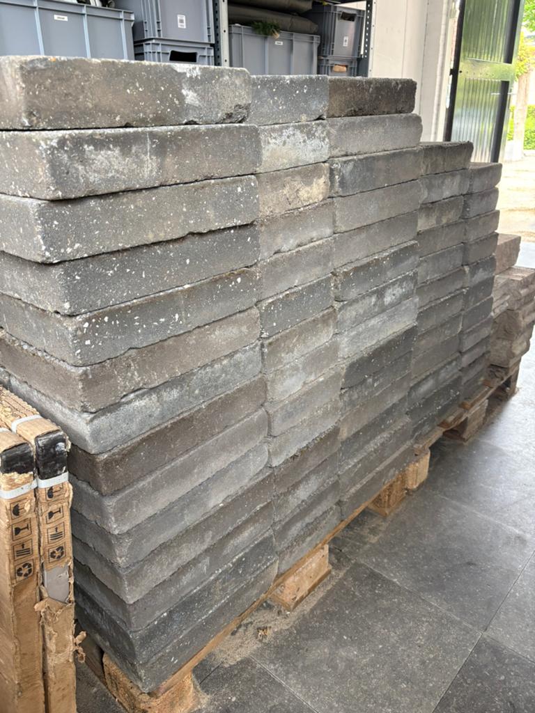 GRATIS stenen op te halen op pallet. 19m2, Ophalen, Beton, Klinkers