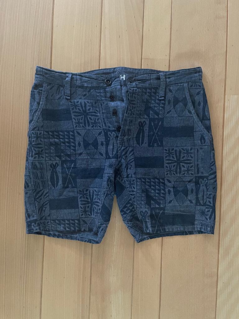 Denham x Daily Paper - short (W32 = waist 44 cm), Kleding | Heren, Overige kleuren, Verzenden, W32 (confectie 46) of kleiner, Zo goed als nieuw