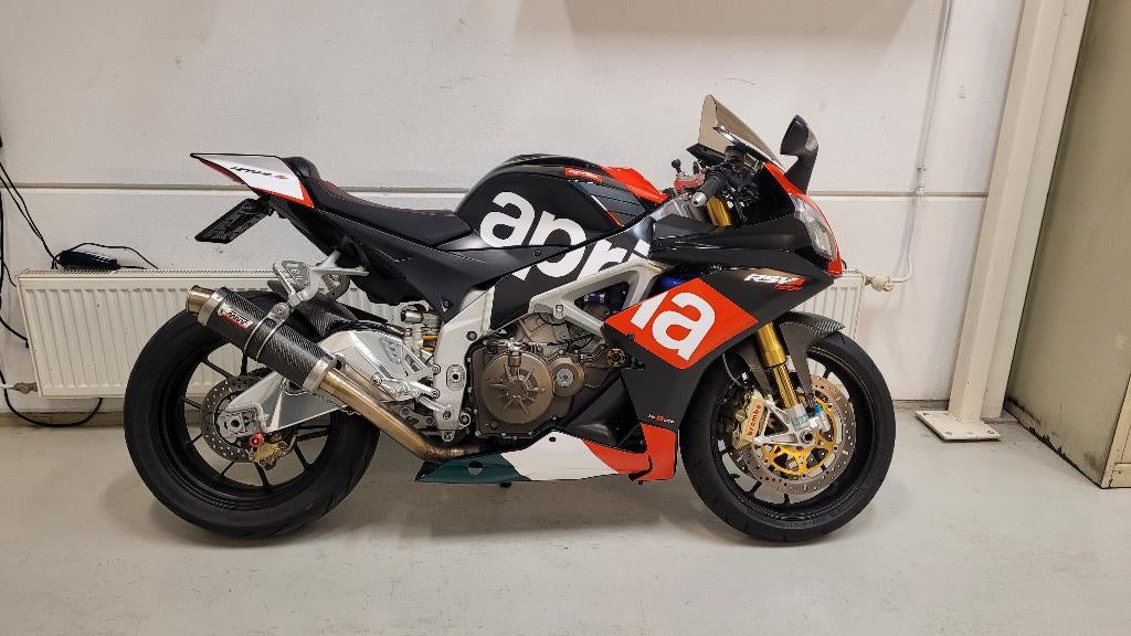 Aprilia RSV4 Factory 180pk V4, Motoren, Motoren | Aprilia, Sportuitlaat, 4 cilinders, Motorrijbewijs A, Super Sport