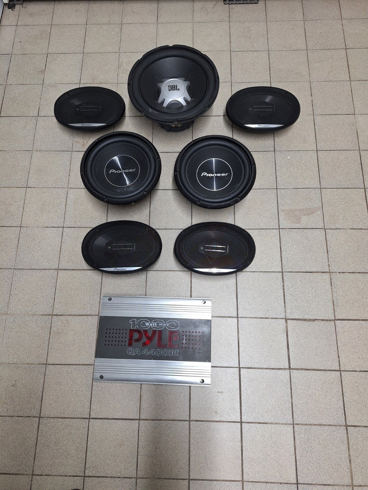 Complete Car Audio Set: JBL, Pioneer, Pyle Versterker, Ophalen, Gebruikt