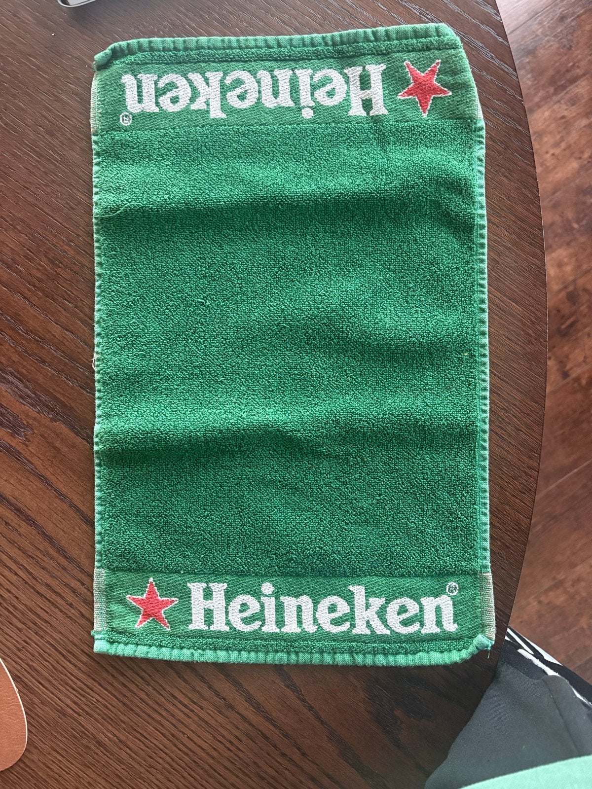 Heineken bierviltje / barhanddoek 46x29 cm, Ophalen of Verzenden, Gebruikt, Gebruiksvoorwerp