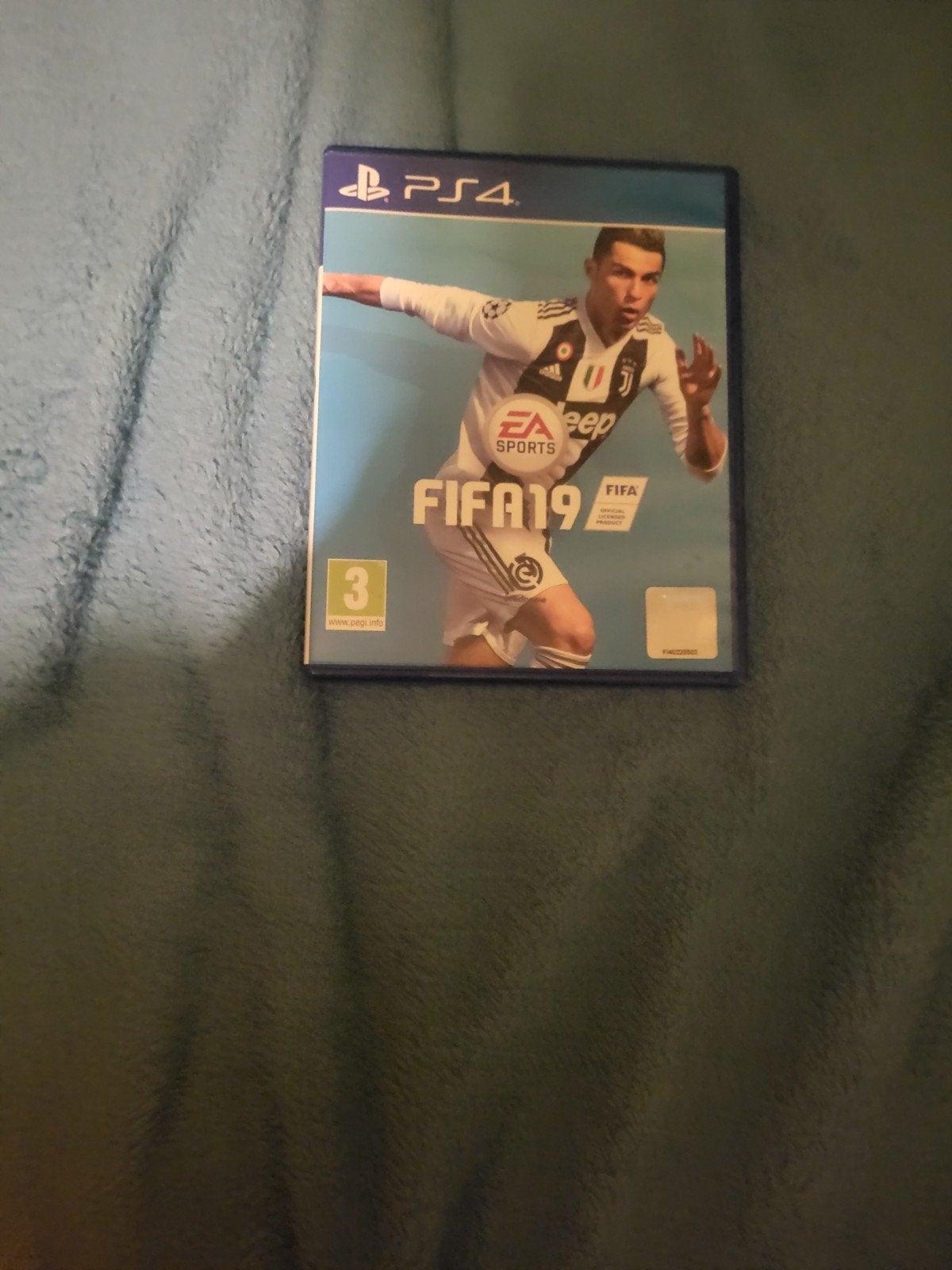 fifa 15 16 en 19 te koop, Spelcomputers en Games, Ophalen, Zo goed als nieuw, Sport, 3 spelers of meer