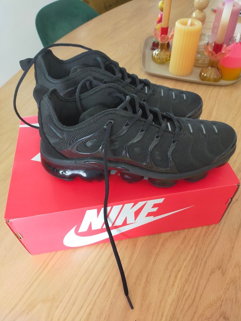 Nike Air Vapormax Plus Black, Nike, Ophalen of Verzenden, Gedragen, Sportschoenen