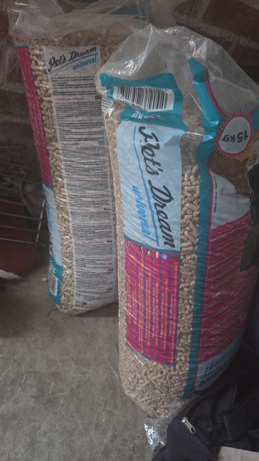 2 zakken kattengrit, Ophalen, Nieuw, Gesloten