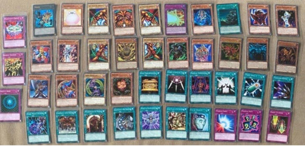 Yu-Gi-Oh! Yugi Legendary Exodia Deck + Egyptian God Card Set, Ophalen of Verzenden, Zo goed als nieuw, Meerdere kaarten, Foil