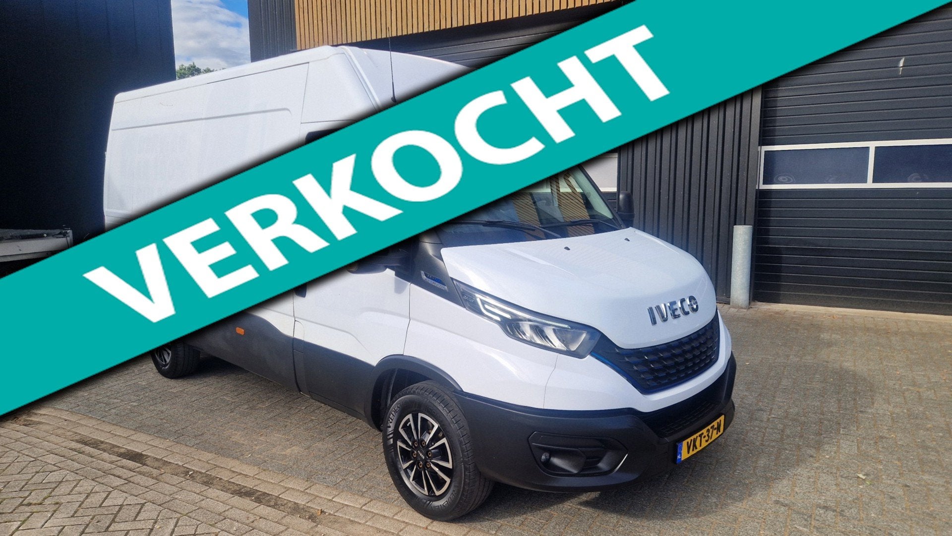 Iveco Daily 35S14NV 2.3 352L H3, Auto's, Gebruikt, Euro 6, 4 cilinders, Wit