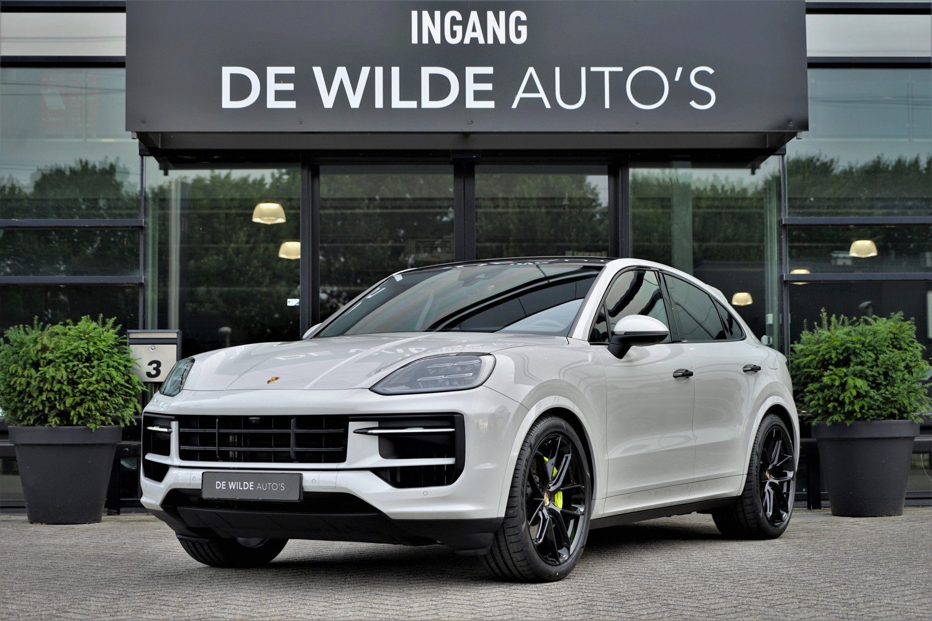 Porsche Cayenne Coupé 3.0 E-Hybrid SportDesign Krijt TV-sch, Auto's, Automaat, Gebruikt, Zwart, 2995 cc
