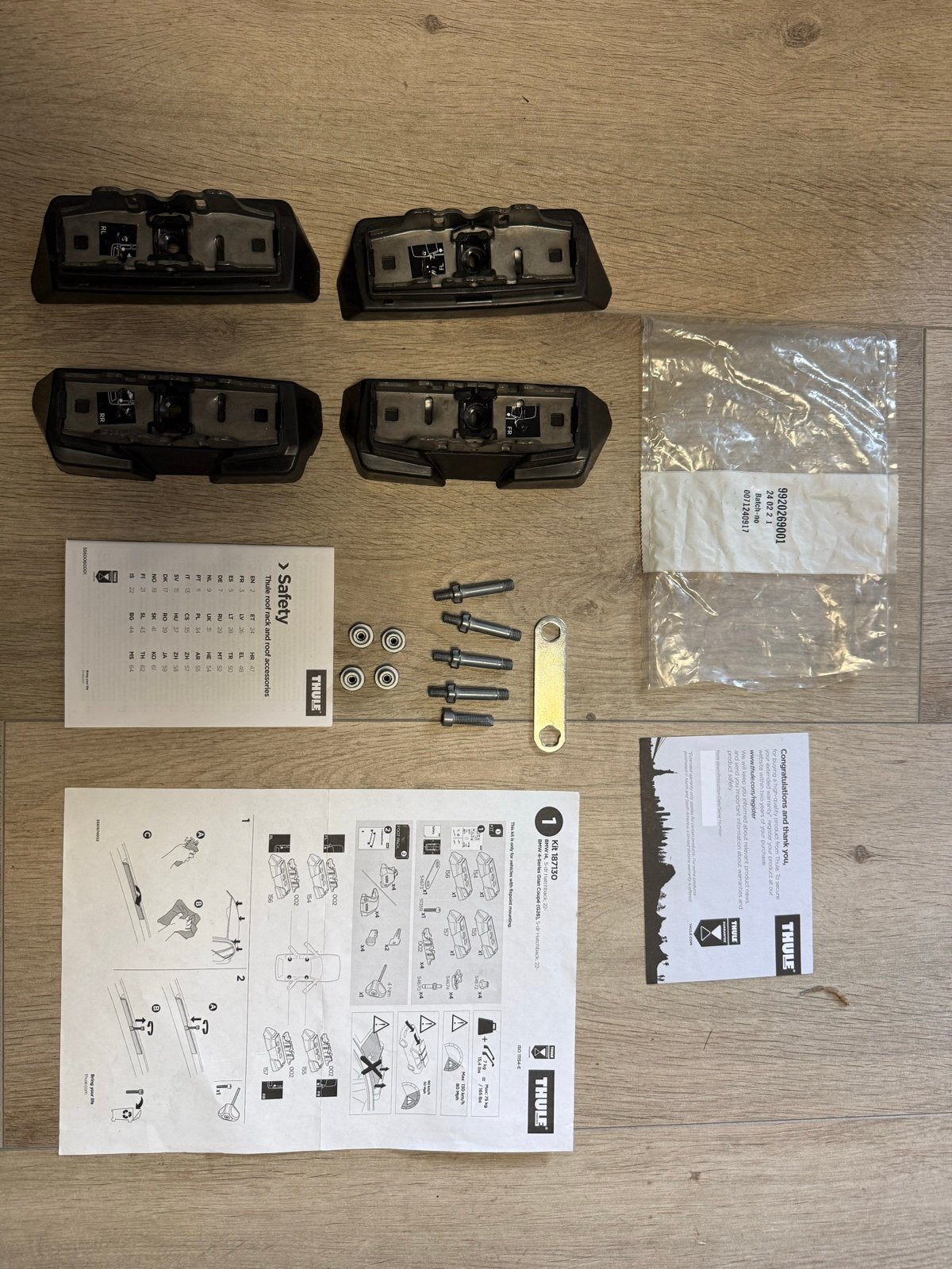 Thule dakdrager kit 187130 voor BMW i4/4-serie Gran Coupé, Ophalen of Verzenden, Zo goed als nieuw