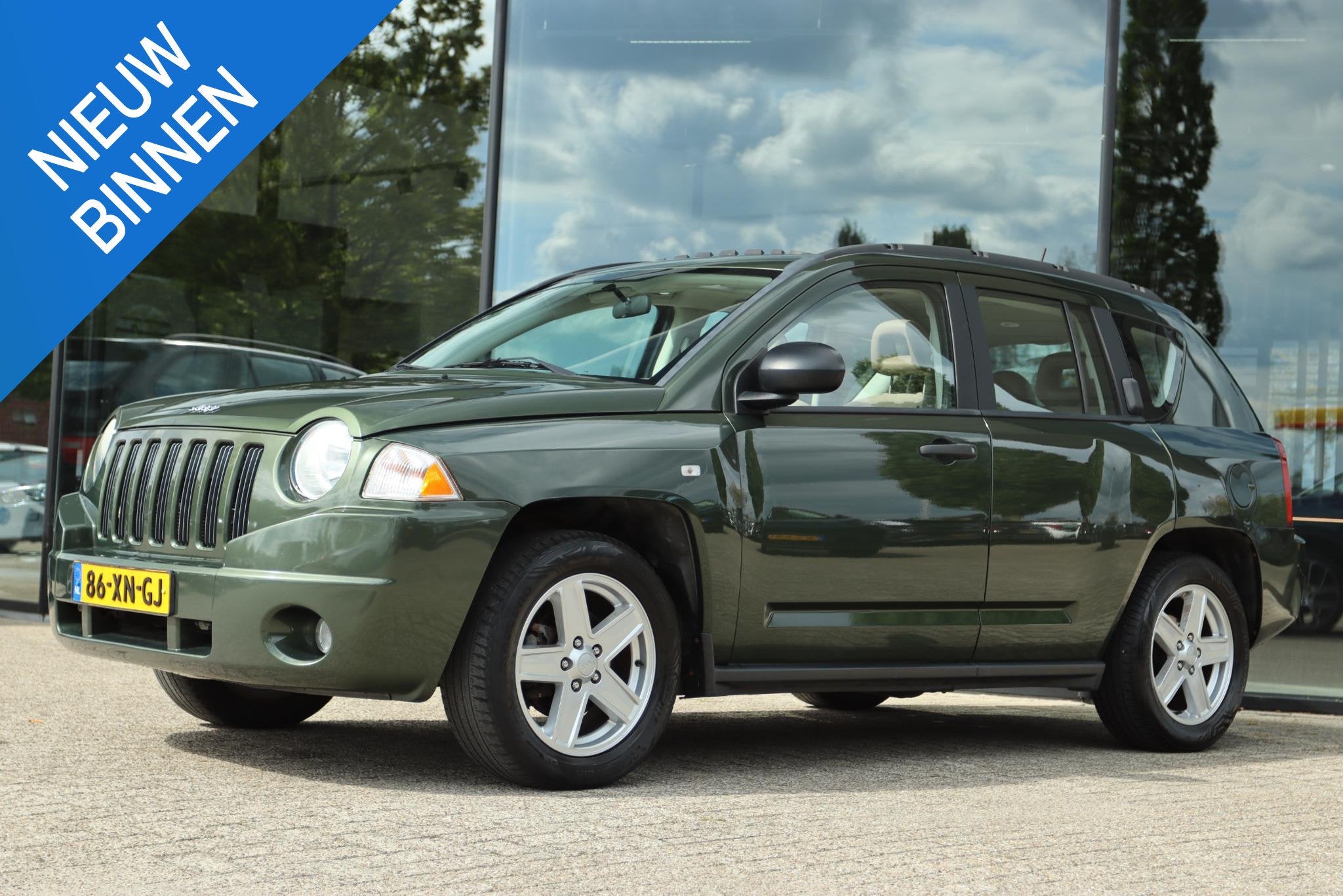 JEEP COMPASS 2.4 LIMITED | CARPLAY | CAMERA | SCHUIFDAK | TR, Auto's, 450 kg, Gebruikt, Beige, 4 cilinders