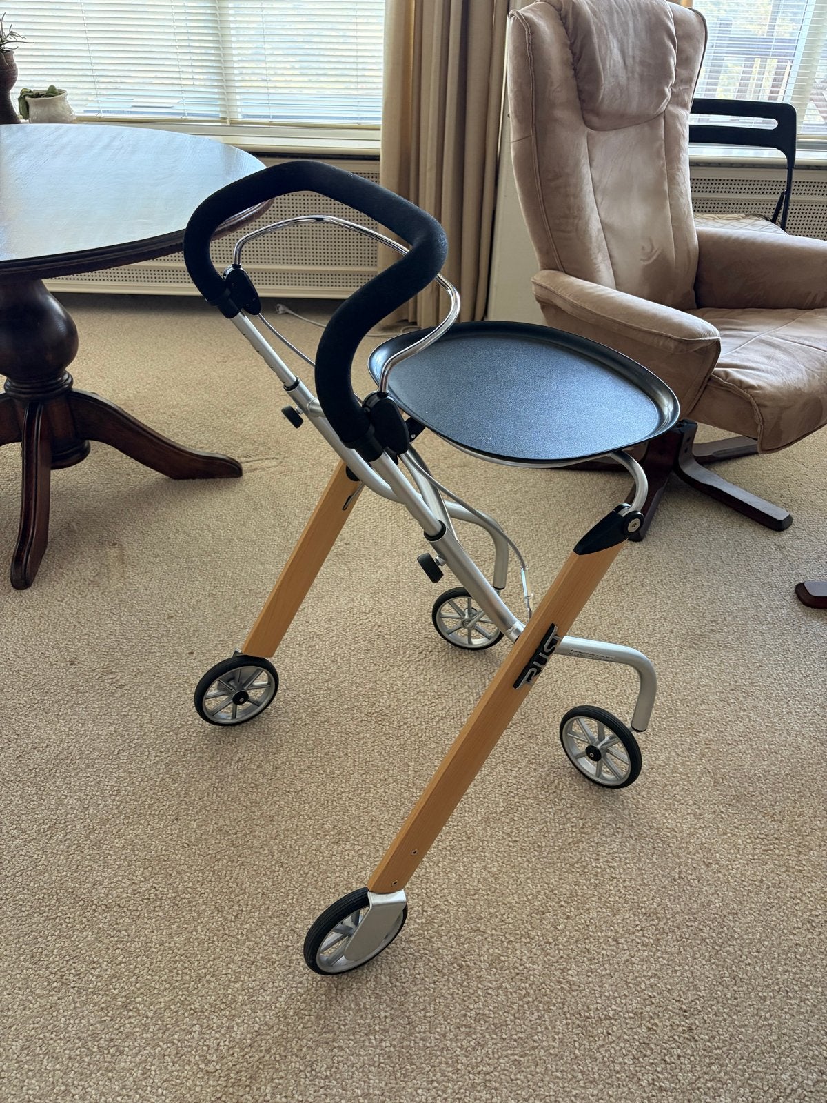 Rollator, Ophalen