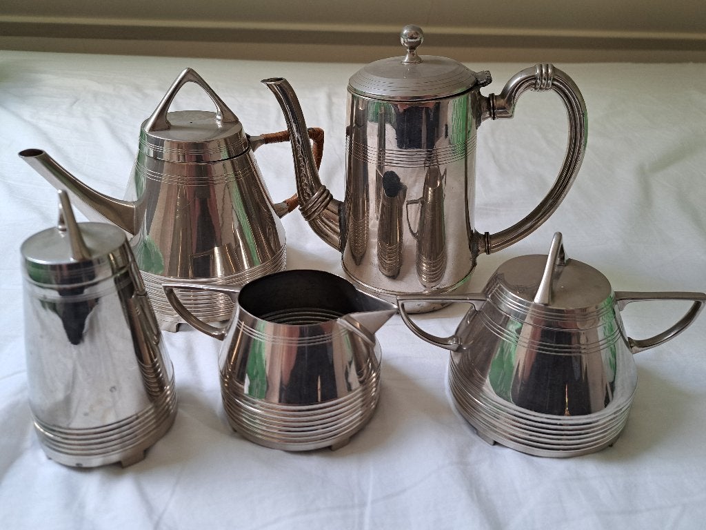 Vintage metalen 5-delig theekan+koffiepot+suiker+room+melk, Antiek en Kunst, Ophalen of Verzenden