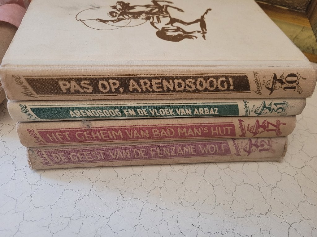 Oude Arendsoog boeken p/st 2.50, Boeken, Ophalen of Verzenden, Gelezen, J. Nowee