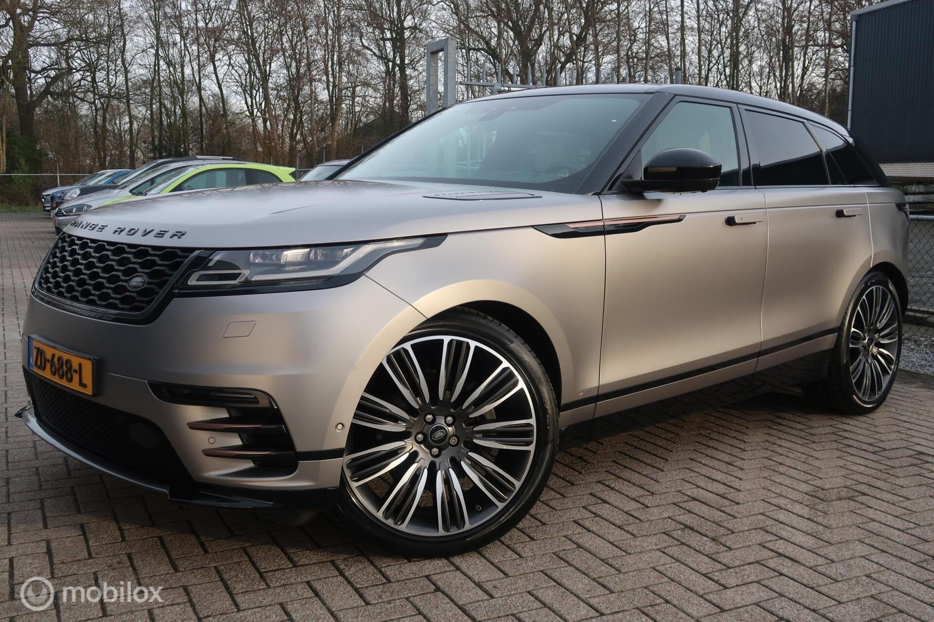 Land Rover Range Rover Velar 3.0 V6 AWD R-Dynamic HSE, Auto's, Automaat, Dealer onderhouden, Gebruikt, Euro 6