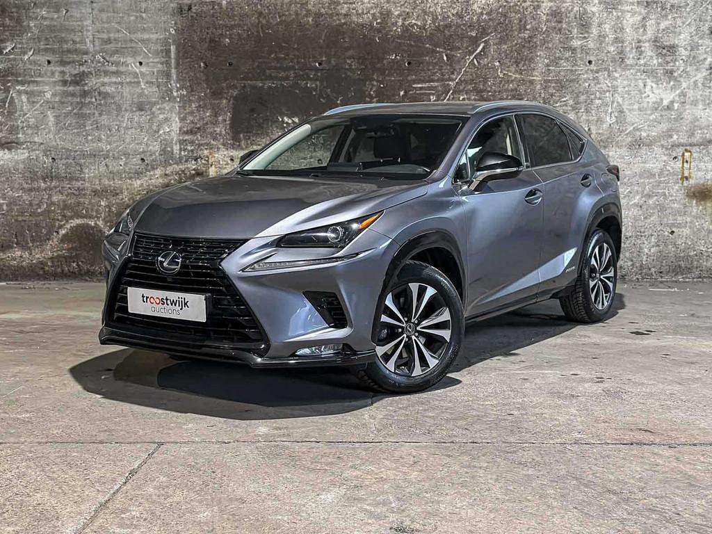Lexus NX 300h Executive Line 2.5 AWD 184pk 2021 Plug-In Hybr, Auto's, Lexus, Gebruikt, Euro 6, Bedrijf, Hybride Elektrisch/Benzine