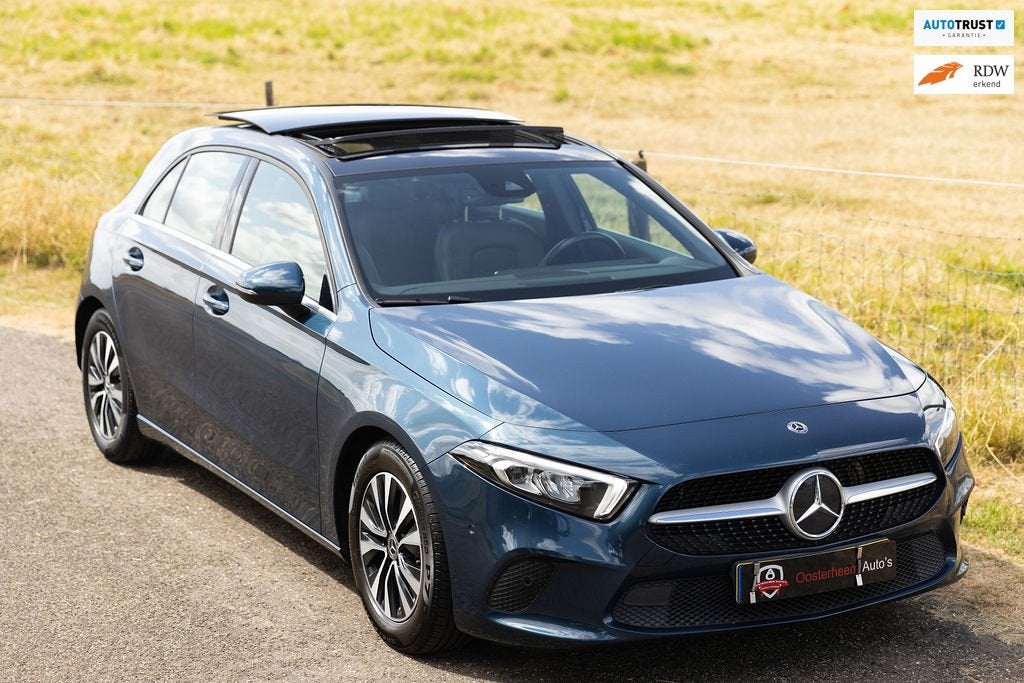 Mercedes-Benz A-klasse 180 Business|Pano|Cam|Navi|Pdc, Auto's, Mercedes-Benz, 136 pk, Gebruikt, 4 cilinders, Blauw