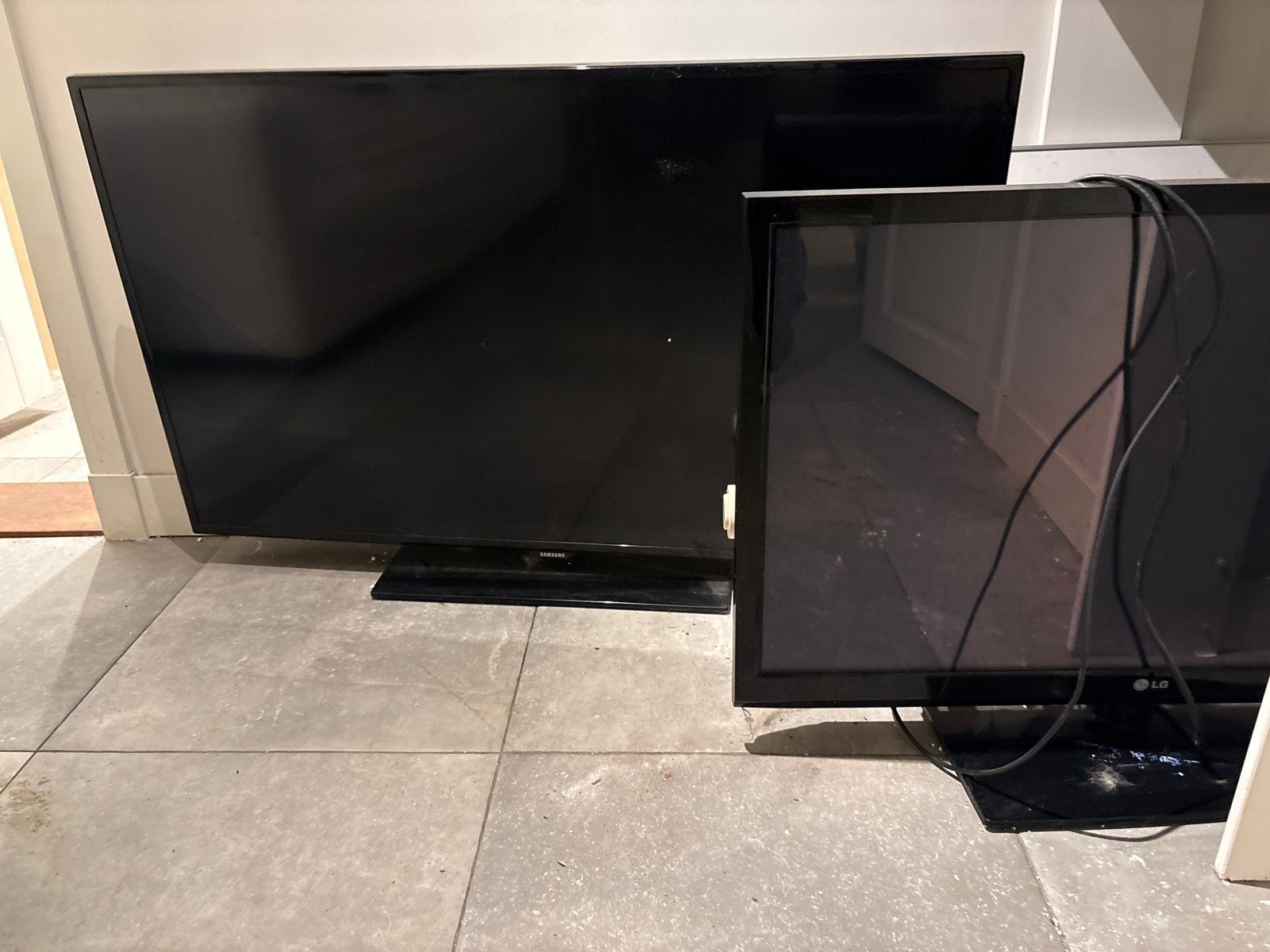 2 gebruikte tv's: Amerikaanse tv en LG tv, Ophalen of Verzenden, Gebruikt, LG