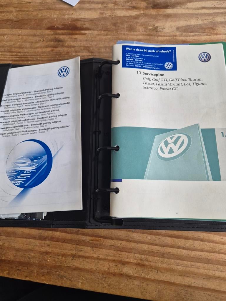 Instructie en onderhoud boek/map VW passat B6, Ophalen of Verzenden