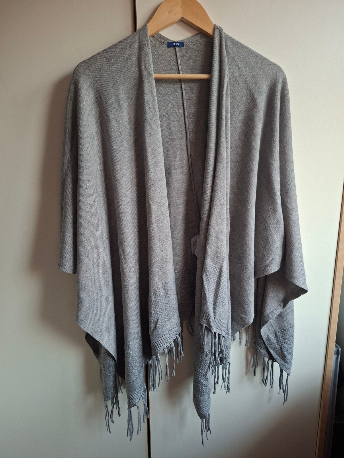 Cecil grijs vest met franjes, Maat 38/40 (M), Ophalen of Verzenden, Zo goed als nieuw, Grijs