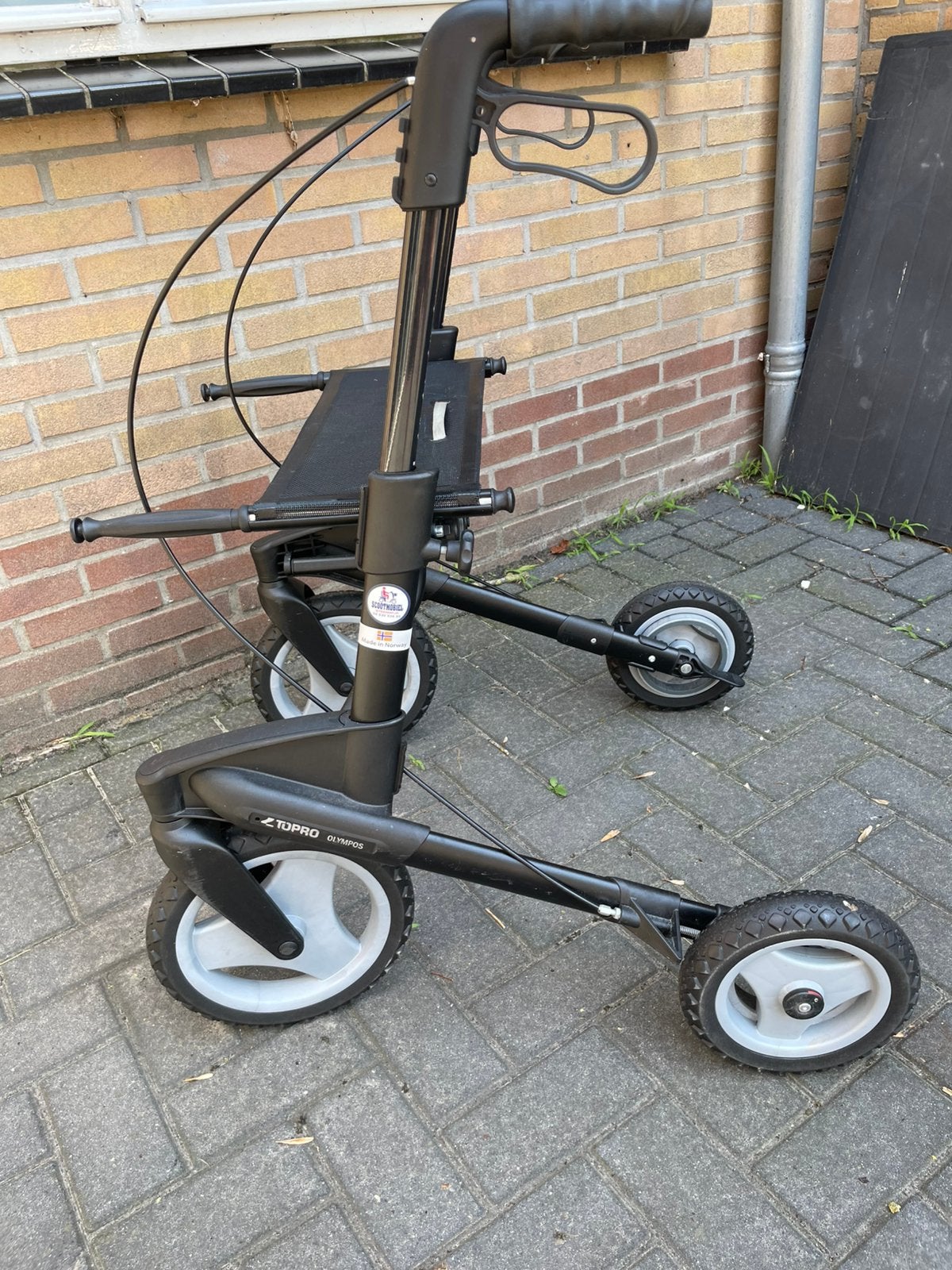 Rollator topra olympus, Ophalen, Opvouwbaar, Zo goed als nieuw