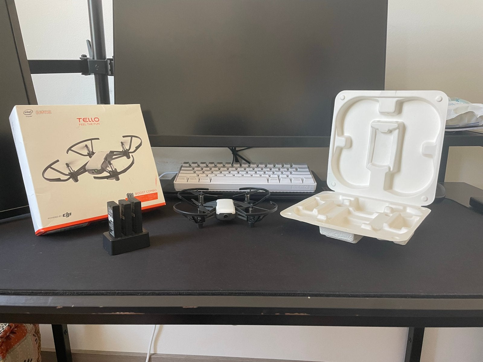 DJI Tello Drone multi pack - Zo goed als nieuw, Basiskwaliteit, Minder dan 100 meter, Zo goed als nieuw, DJI