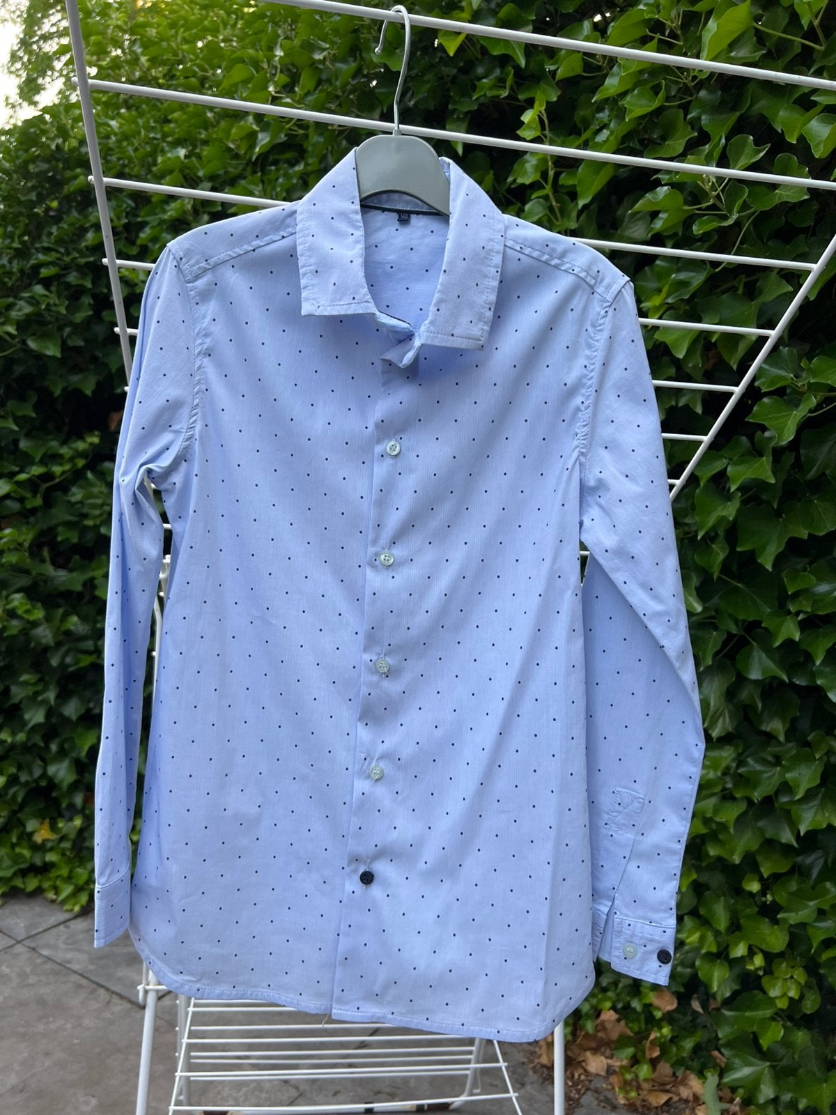 Nette lichtblauw gestippelde blouse overhemd maat 140, Kinderen en Baby's, Kinderkleding | Maat 140, Ophalen of Verzenden, Zo goed als nieuw