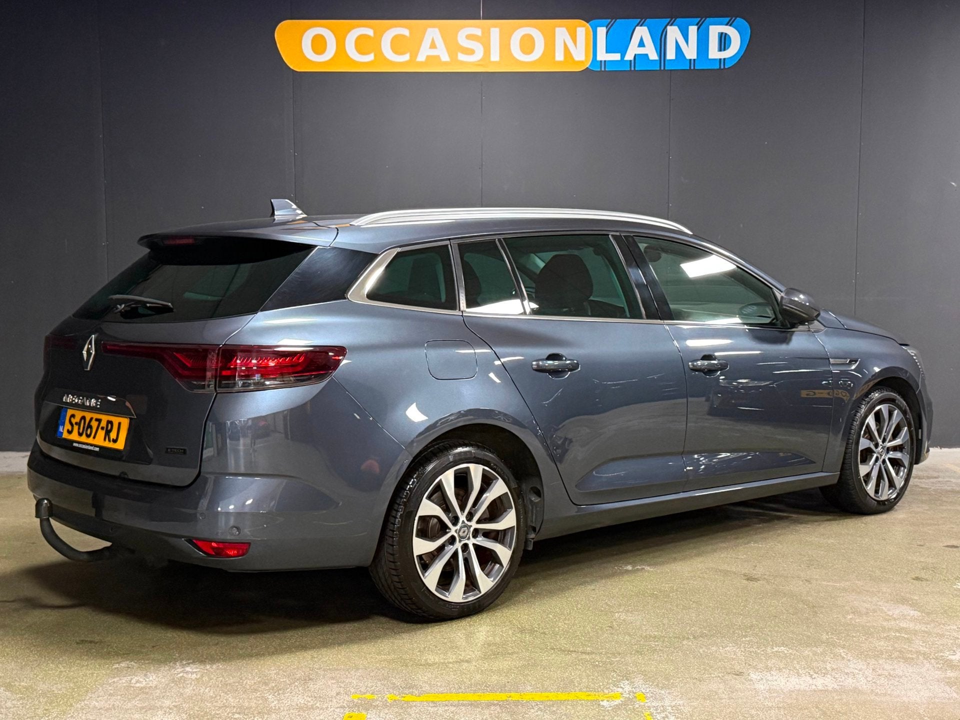 Renault Mégane Estate 1.6 E-Tech Plug-In Hybrid 160 Techno, 77 km/l, Gebruikt, 4 cilinders, 1573 kg