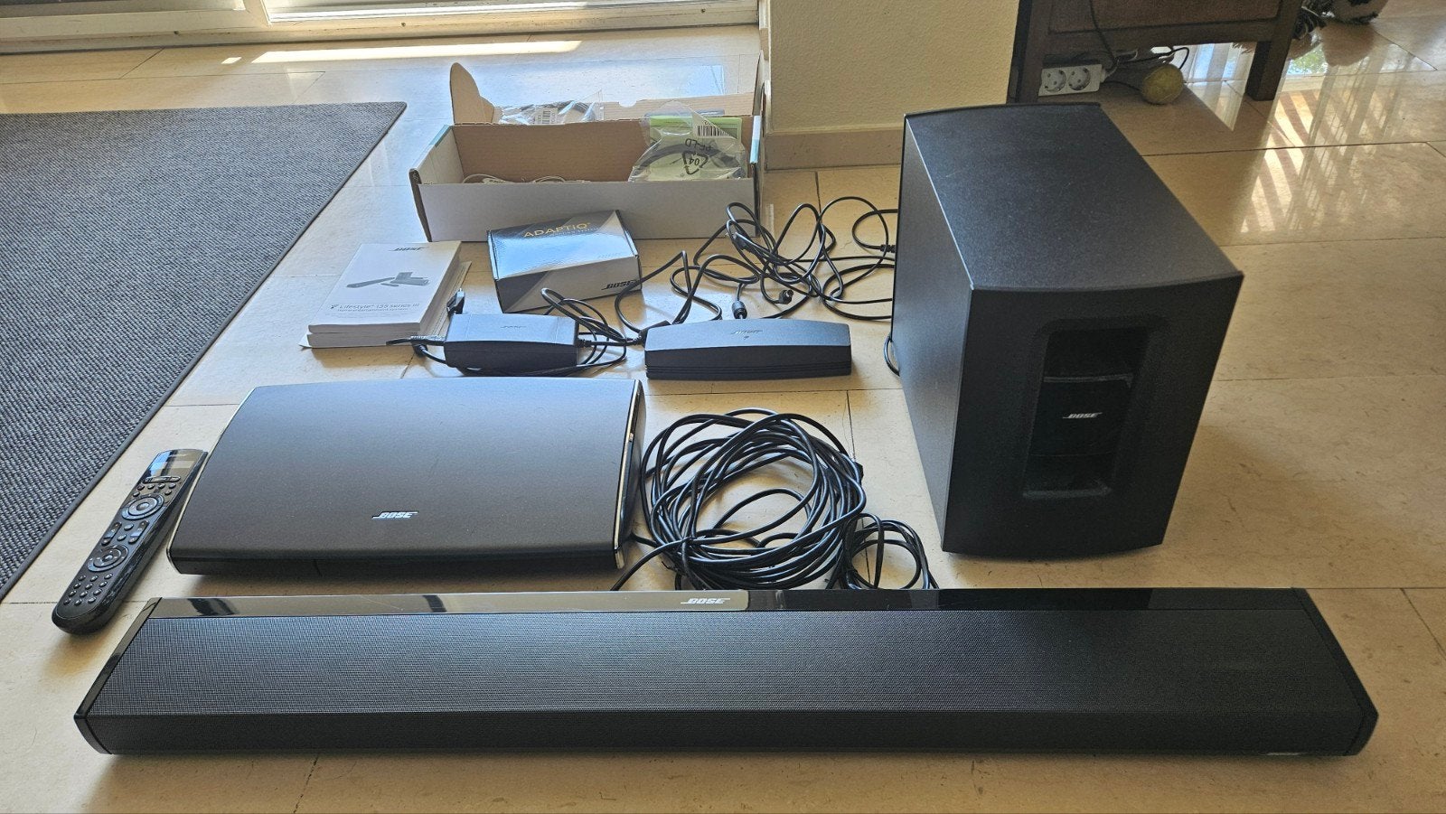 Bose Lifestyle 135 series III home entertainment system, Soundbar, 70 watt of meer, Zo goed als nieuw, Overige spelers