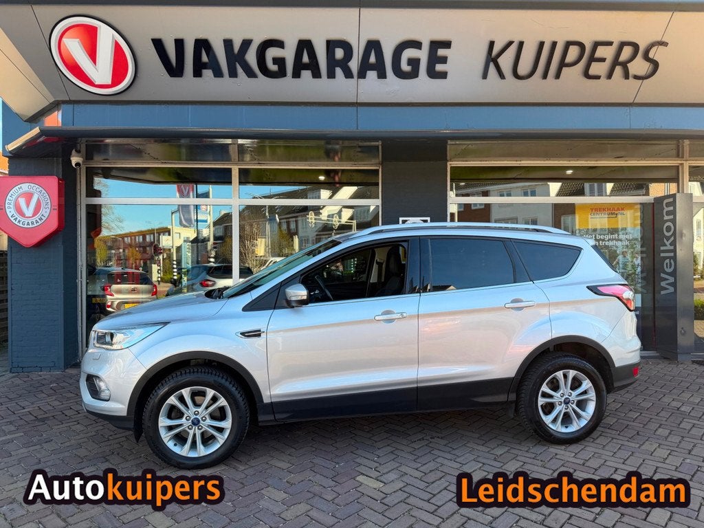 Ford Kuga 1.5 EcoBoost ST Line, Auto's, 12 maanden, Stof, 4 cilinders, Bedrijf