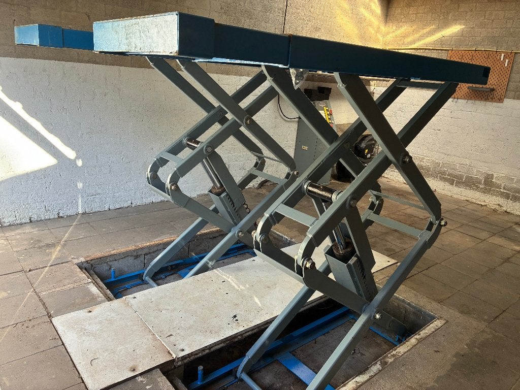Verzonken schaarbrug 3000kg - Nieuwstaat, Auto diversen, Ophalen, Zo goed als nieuw