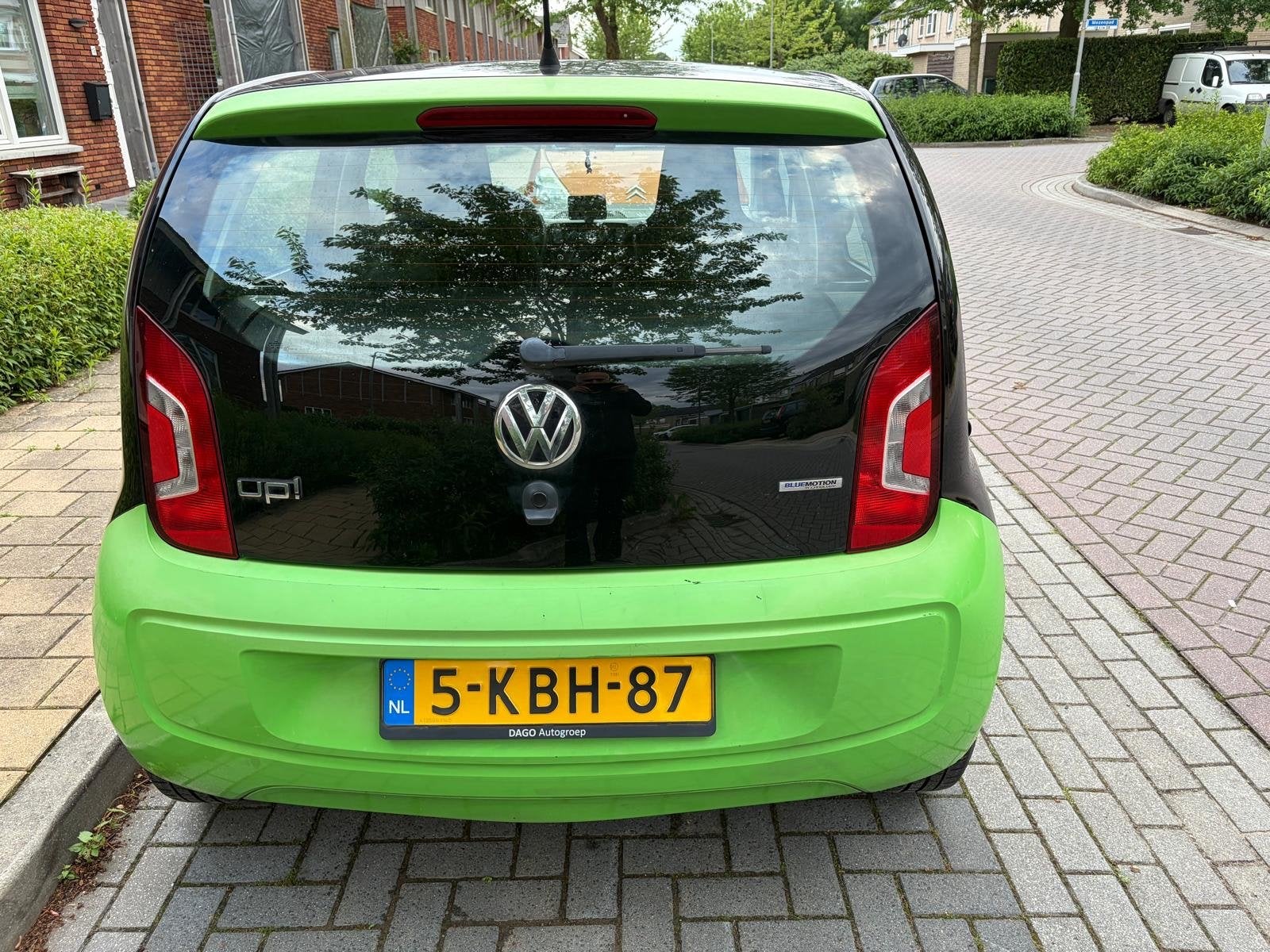 Volkswagen up! 1.0 44KW 2013 Zwart, Auto's, Voorwielaandrijving, Stof, 840 kg, 4 stoelen