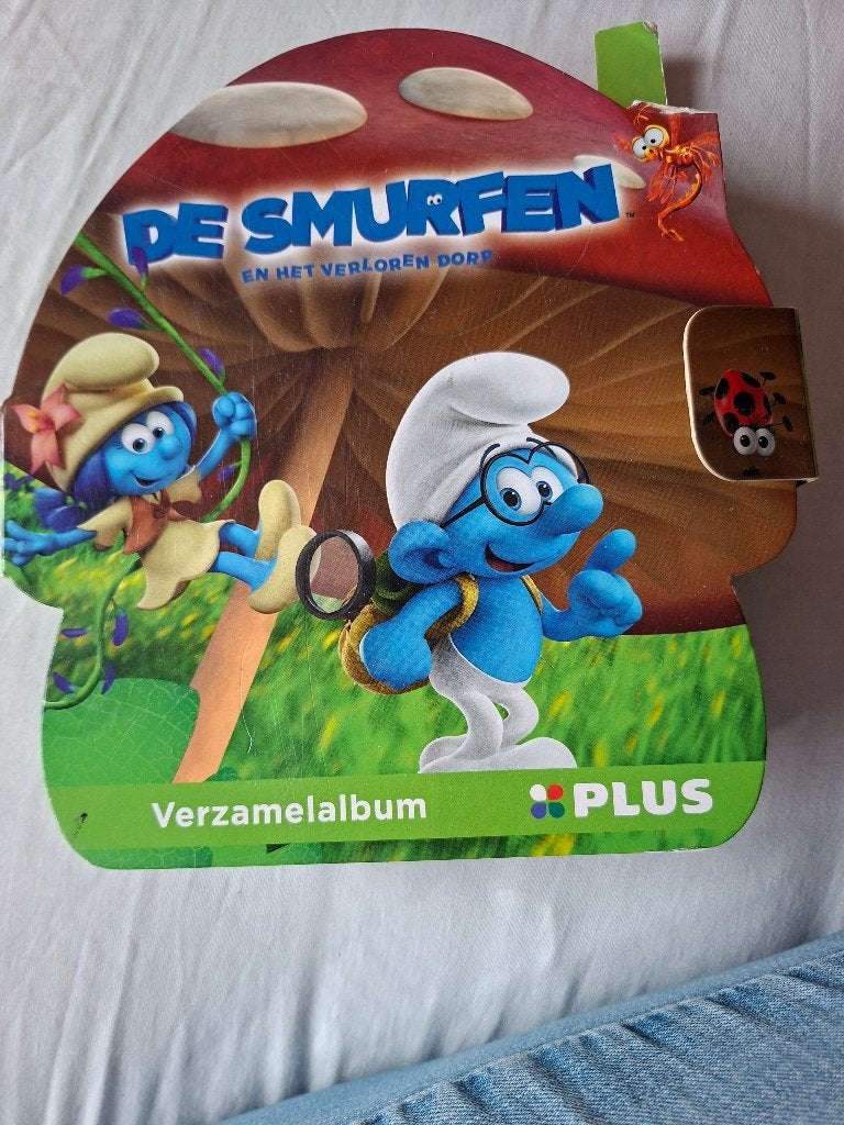 Plus Verzamelalbum de smurfen en het verloren dorp, mist wat, Verzamelen, Smurfen, Ophalen of Verzenden, Gebruikt, Verschillende Smurfen