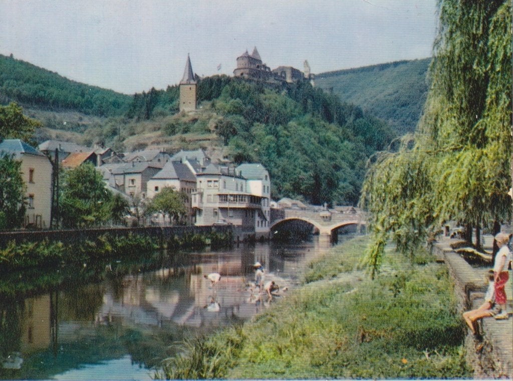 Luxemburg Vianden Rivier de Oer en Kasteel, Verzenden, 1940 tot 1960, Ongelopen