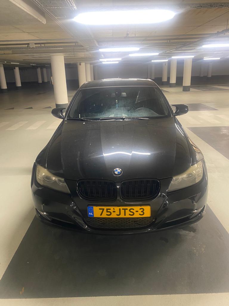 BMW 3-Serie 2.0 I 320 125KW 2009 Zwart, 1345 kg, Achterwielaandrijving, 1995 cc, 4 cilinders