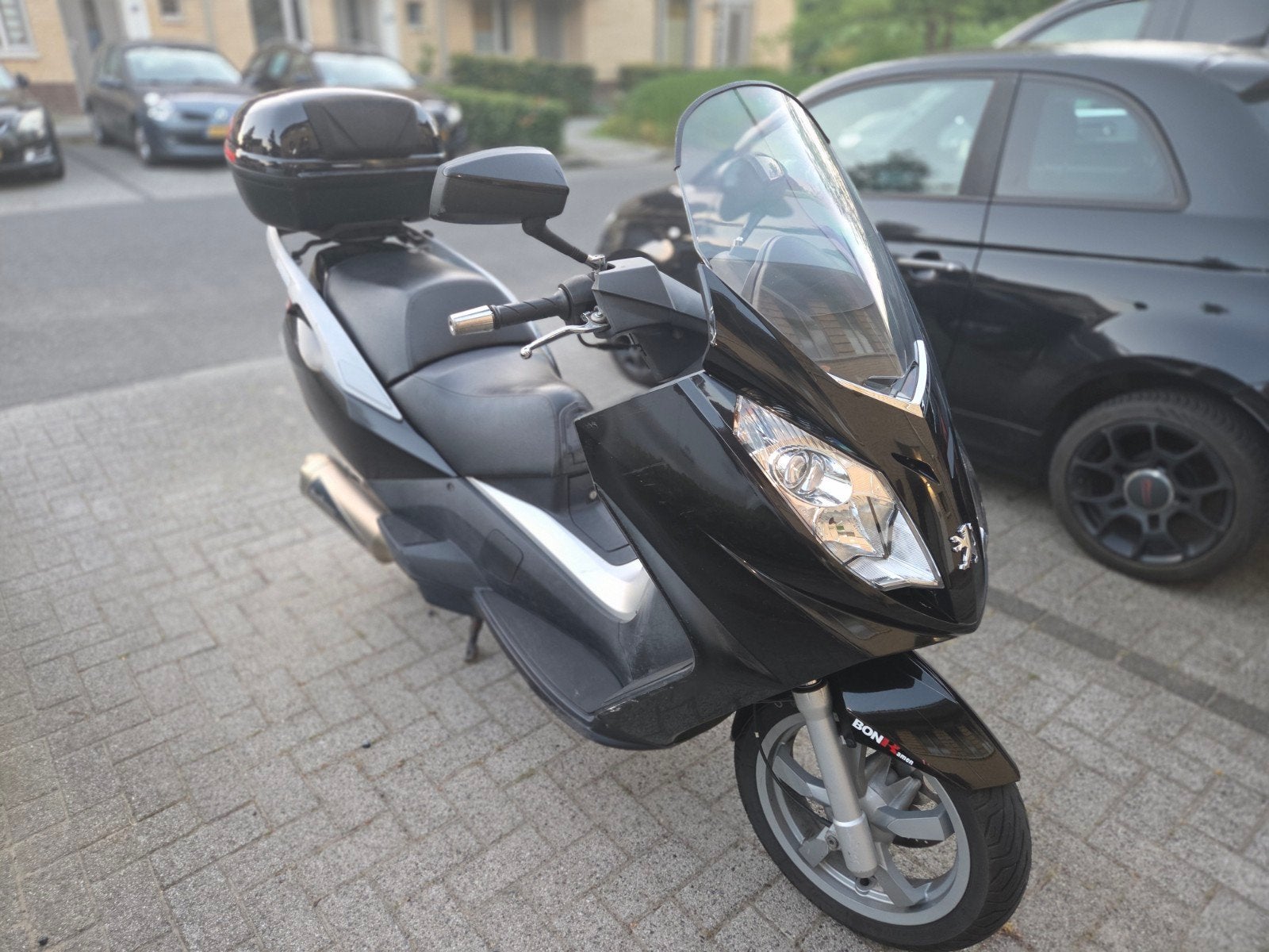 Peugeot Satelis 125cc motorscooter met topkoffer, Ophalen of Verzenden