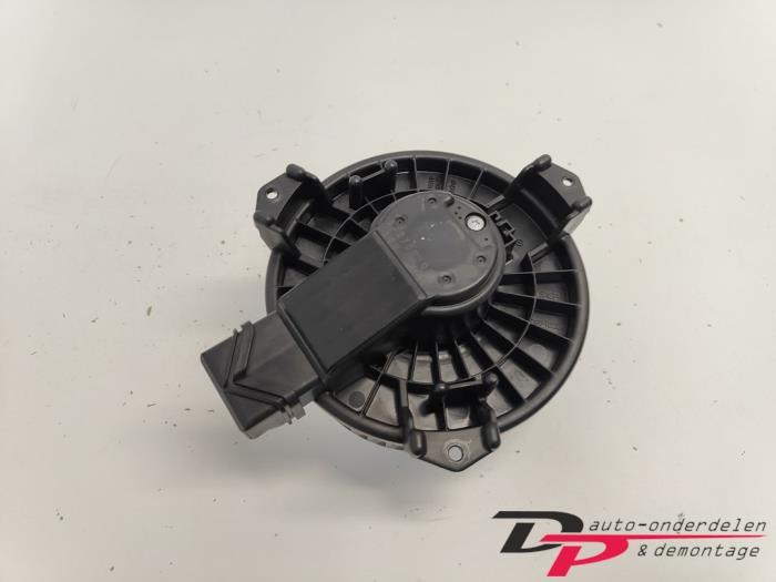 Kachel Ventilatiemotor van een Suzuki Swift, Auto-onderdelen, Gebruikt, -, -, Ophalen of Verzenden