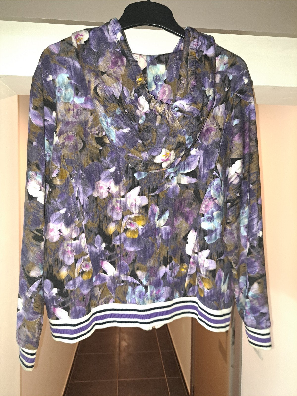Ringella Hoodie met Bloemenprint - Mt 42/44 (L), Paars, Maat 42/44 (L), Ophalen of Verzenden, Zo goed als nieuw