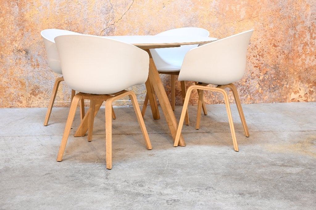 ZGANieuw fraaie ronde Hay Copenhague design eettafel, Huis en Inrichting, Tafels | Eettafels, Hay, Hay, Rond, Zo goed als nieuw